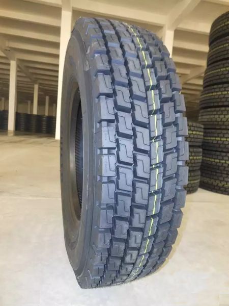 ROADWING Truck Type 315/80 R22.5 R152 Pattern Tyre